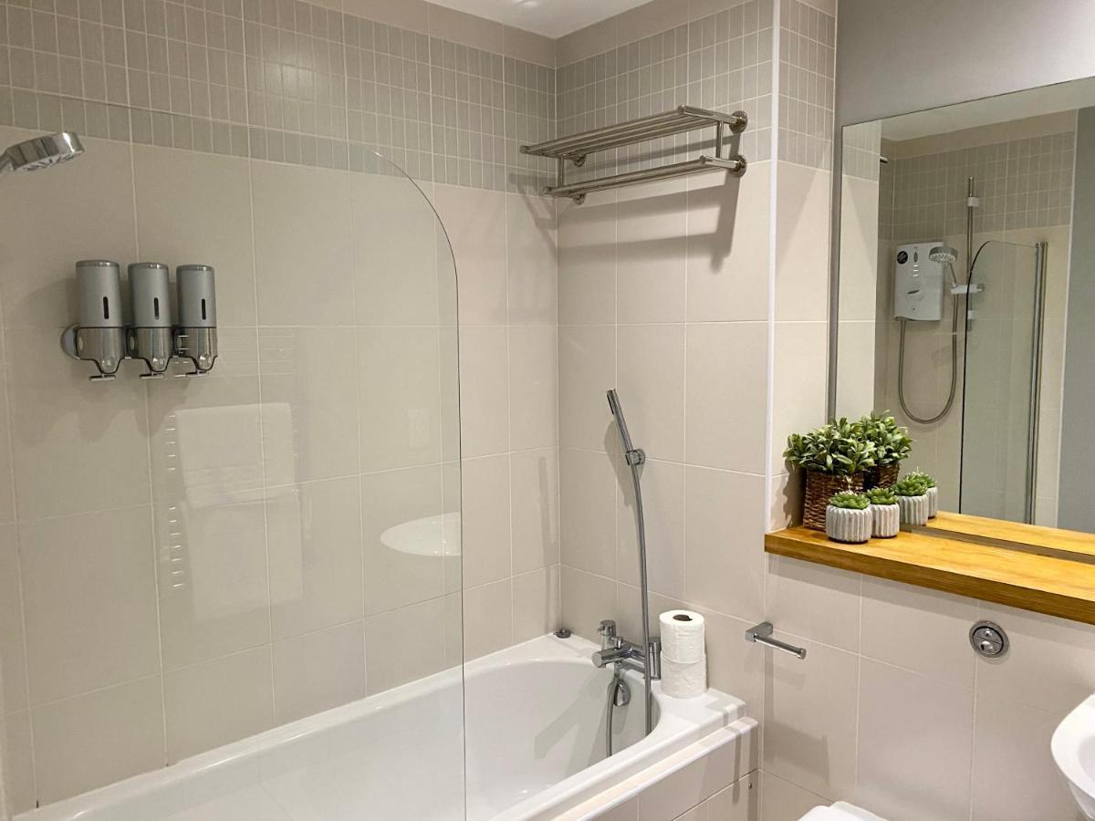 Titanic And Sea View Belfast 2 Bedroom Apartment City Centre المظهر الخارجي الصورة